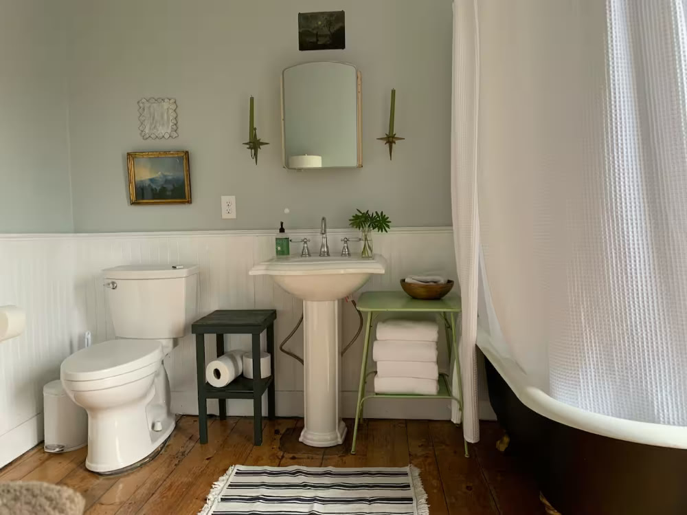 Backyard firepit seating